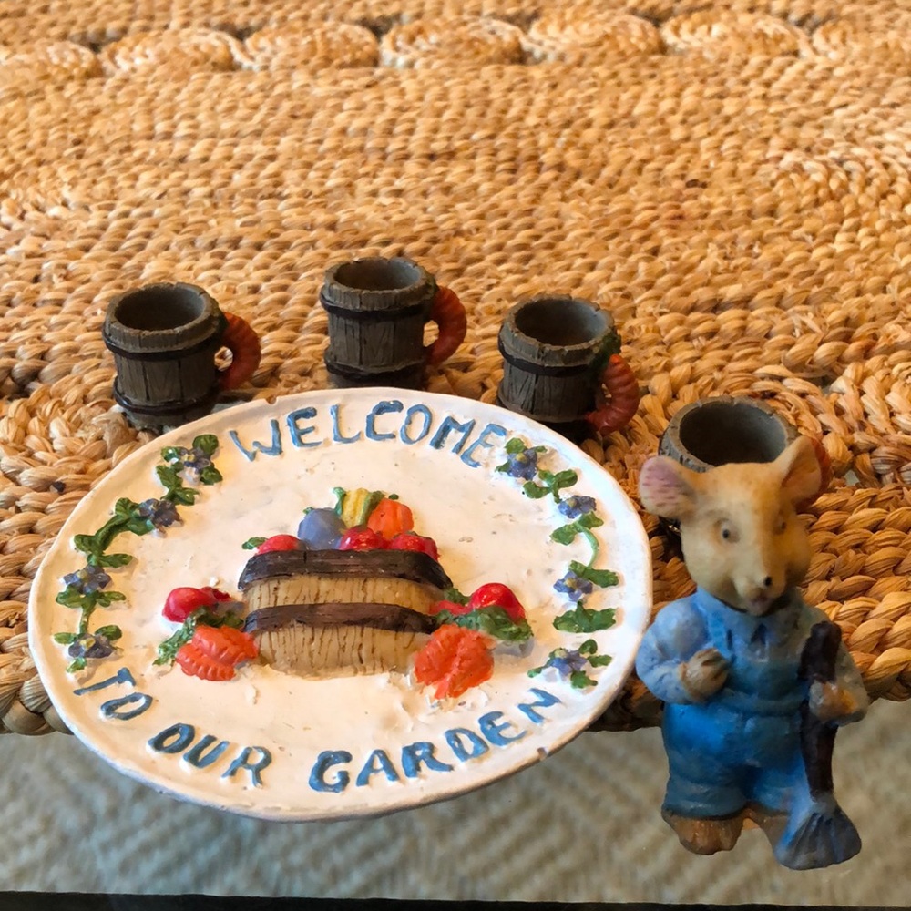 Country mouse resin miniature tea set